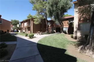 Photo #2: 2101192 Listing