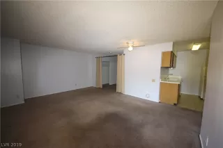Photo #5: 2101192 Listing