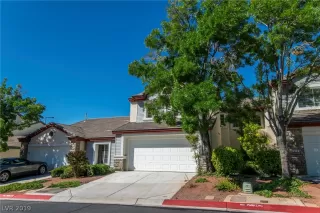 Photo #4: 2101200 Listing