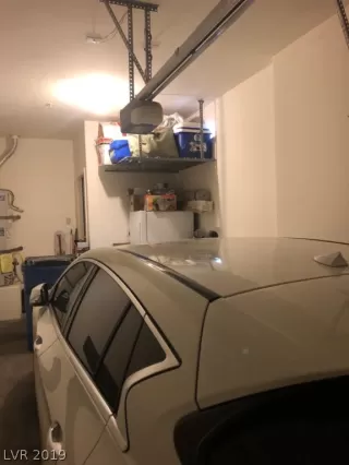 Photo #3: 2101237 Listing