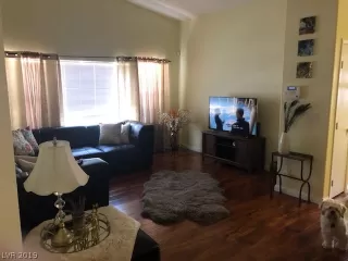 Photo #6: 2101237 Listing