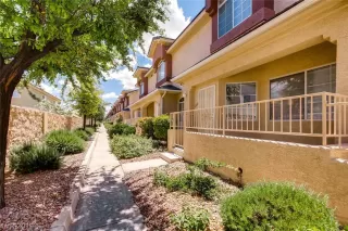 Photo #1: 2101305 Listing 