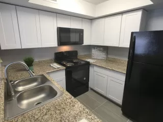 Photo #1: 2101340 Listing 