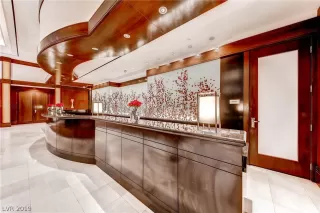 Photo #4: 2101361 Listing