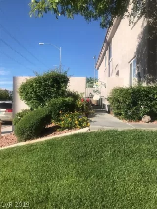 Photo #1: 2101381 Listing