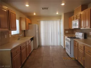 Photo #4: 2101393 Listing 