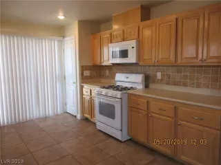 Photo #6: 2101393 Listing 