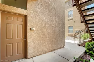 Photo #3: 2101404 Listing