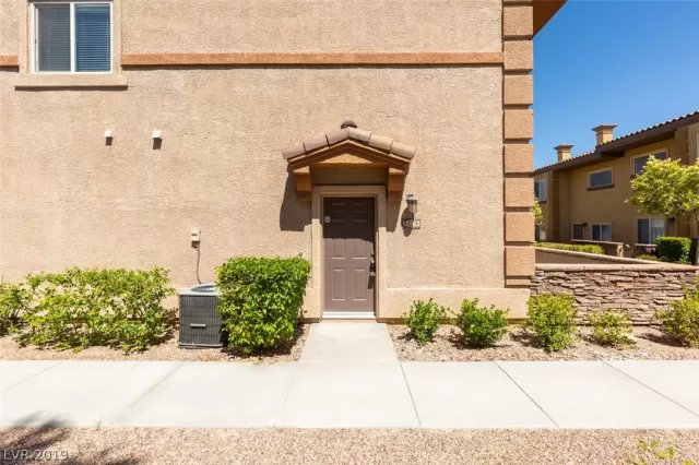 MLS: 2101420 Condo For Sale