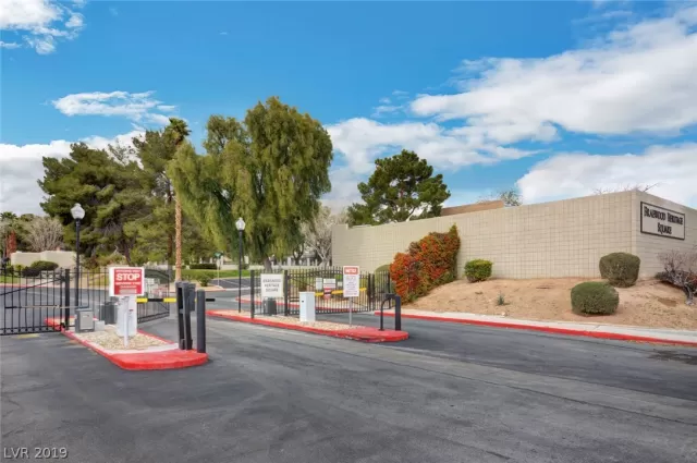 MLS: 2101427 Condo For Sale