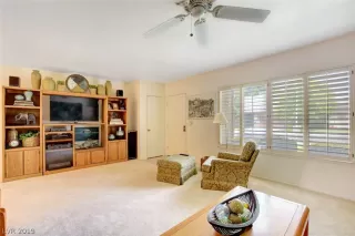 Photo #5: 2101427 Listing 