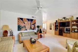 Photo #6: 2101427 Listing 