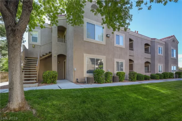 MLS: 2101472 Condo For Sale