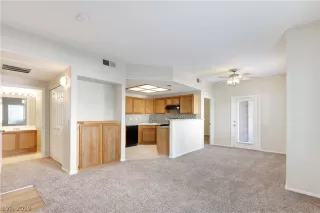 Photo #4: 2101472 Listing 