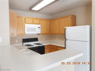 Photo #4: 2101473 Listing