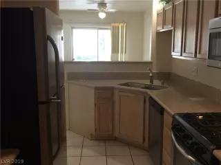 Photo #5: 2101523 Listing 