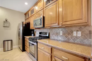 Photo #4: 2101563 Listing 