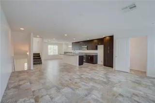 Photo #6: 2101570 Listing