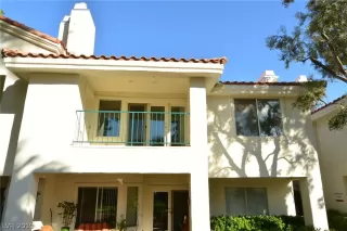 Photo #1: 2101609 Listing