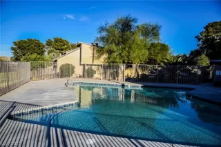 Photo #3: 2101611 Listing 