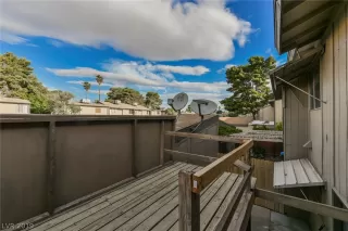 Photo #5: 2101611 Listing 