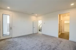 Photo #6: 2101615 Listing