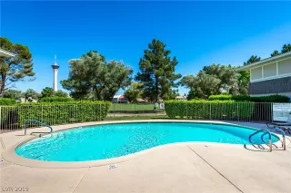 Photo #2: 2101658 Listing