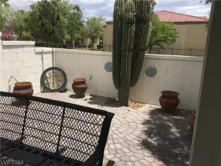 Photo #3: 2101659 Listing