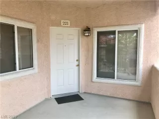 Photo #2: 2101729 Listing 