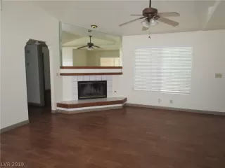 Photo #1: 2101731 Listing