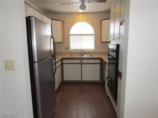 Photo #6: 2101731 Listing