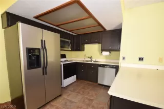 Photo #5: 2101733 Listing 