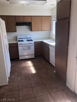 Photo #1: 2101764 Listing