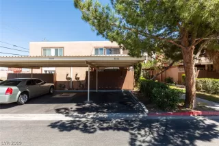 Photo #2: 2101824 Listing