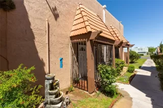 Photo #3: 2101824 Listing