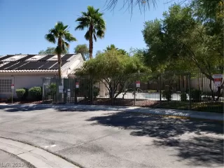 Photo #3: 2101833 Listing