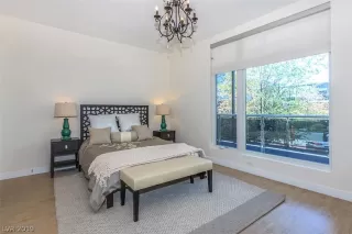 Photo #4: 2101860 Listing