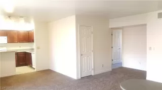 Photo #5: 2101928 Listing 