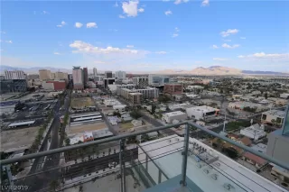 Photo #5: 2101979 Listing