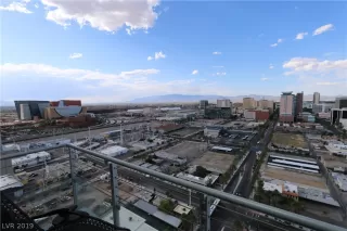 Photo #6: 2101979 Listing