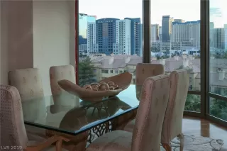 Photo #6: 2102029 Listing