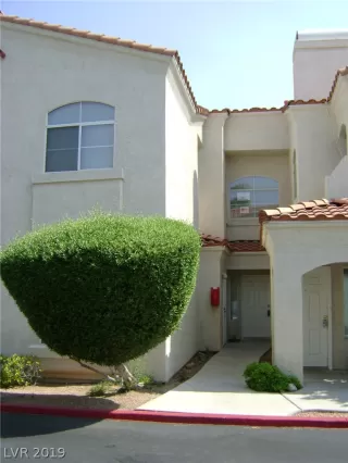 Photo #1: 2102037 Listing 