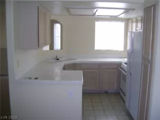 Photo #4: 2102037 Listing 