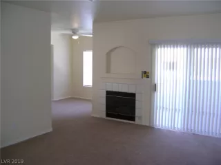 Photo #5: 2102037 Listing 