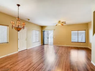 Photo #2: 2102043 Listing 