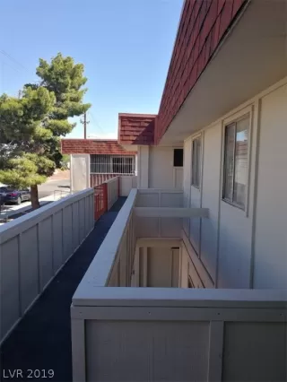 Photo #1: 2102051 Listing