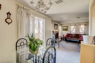 Photo #5: 2102098 Listing