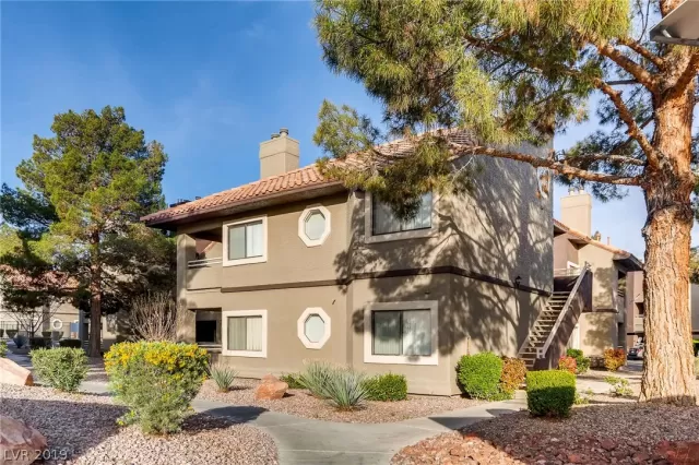 MLS: 2102101 Condo For Sale