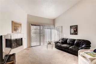 Photo #5: 2102101 Listing