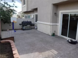 Photo #1: 2102125 Listing